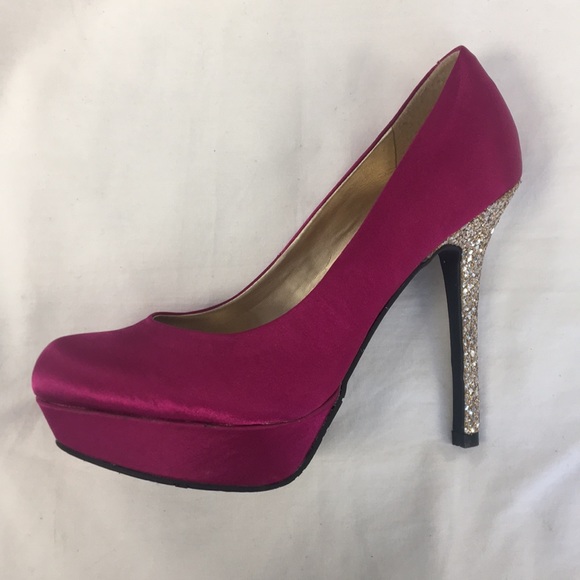 Candie's Women’s Dress Heels - Picture 4 of 4
